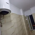 3 In Vlorë