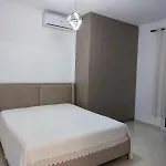 3 In Vlorë