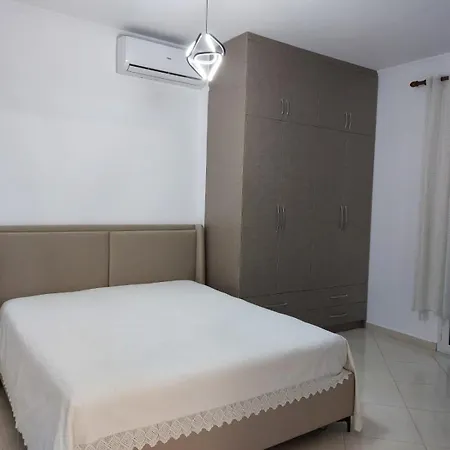 3 In Vlore