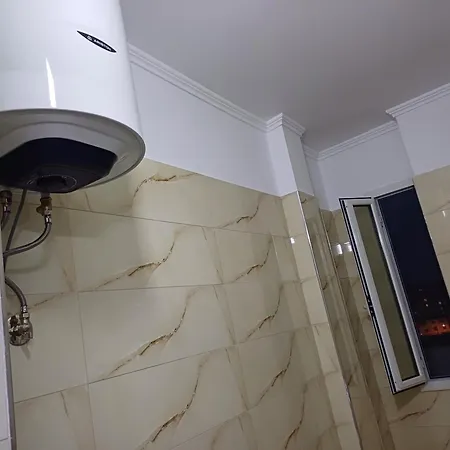 3 In Avlonya